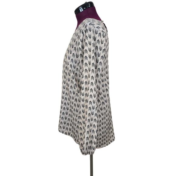 Chevron Patterned Women's Top - Picture 2 of 10